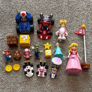Nintendo Mario Kart and Mario Action Figure Bundle